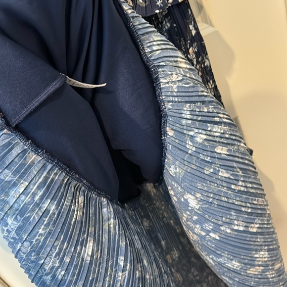 Lulu’s Such Sophistication Navy Blue Floral Print Pleated Maxi Dress XL - Picture 13 of 14